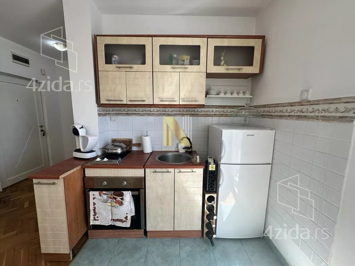 Garsonjera | 4zida