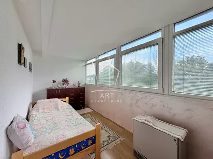 Tršćanska | 4zida.rs