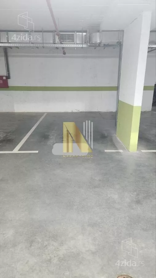 Garaža/Parking | 4zida
