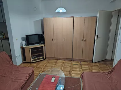 Janka Veselinovića 95 | 4zida.rs