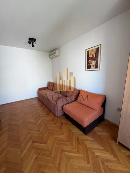 Sitnička | 4zida.rs