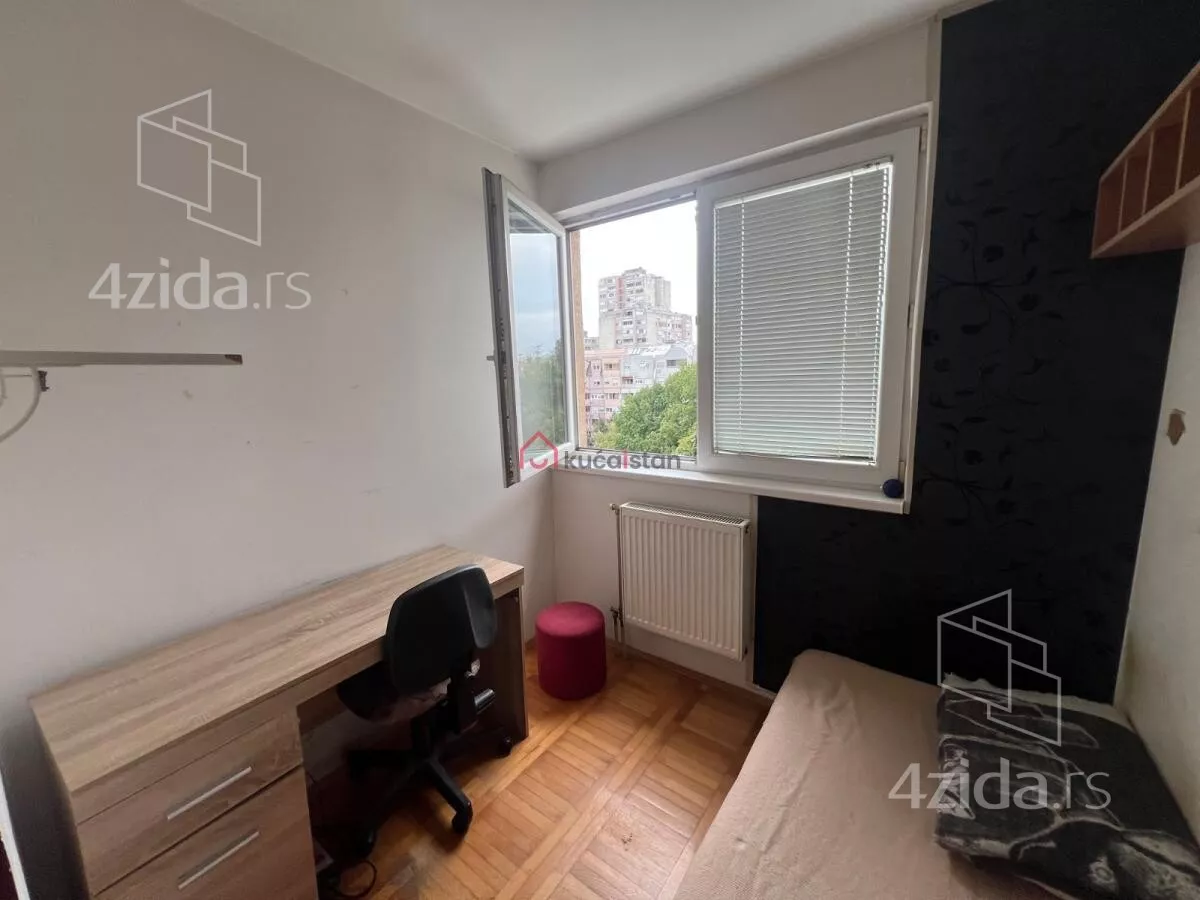 Petosoban stan | 4zida