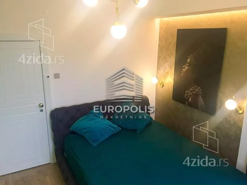 Četvoroiposoban stan | 4zida