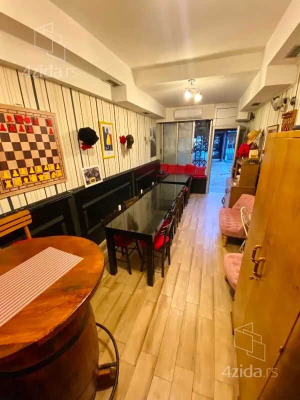 Lokal | 4zida