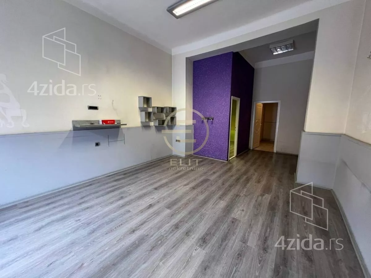 Lokal | 4zida
