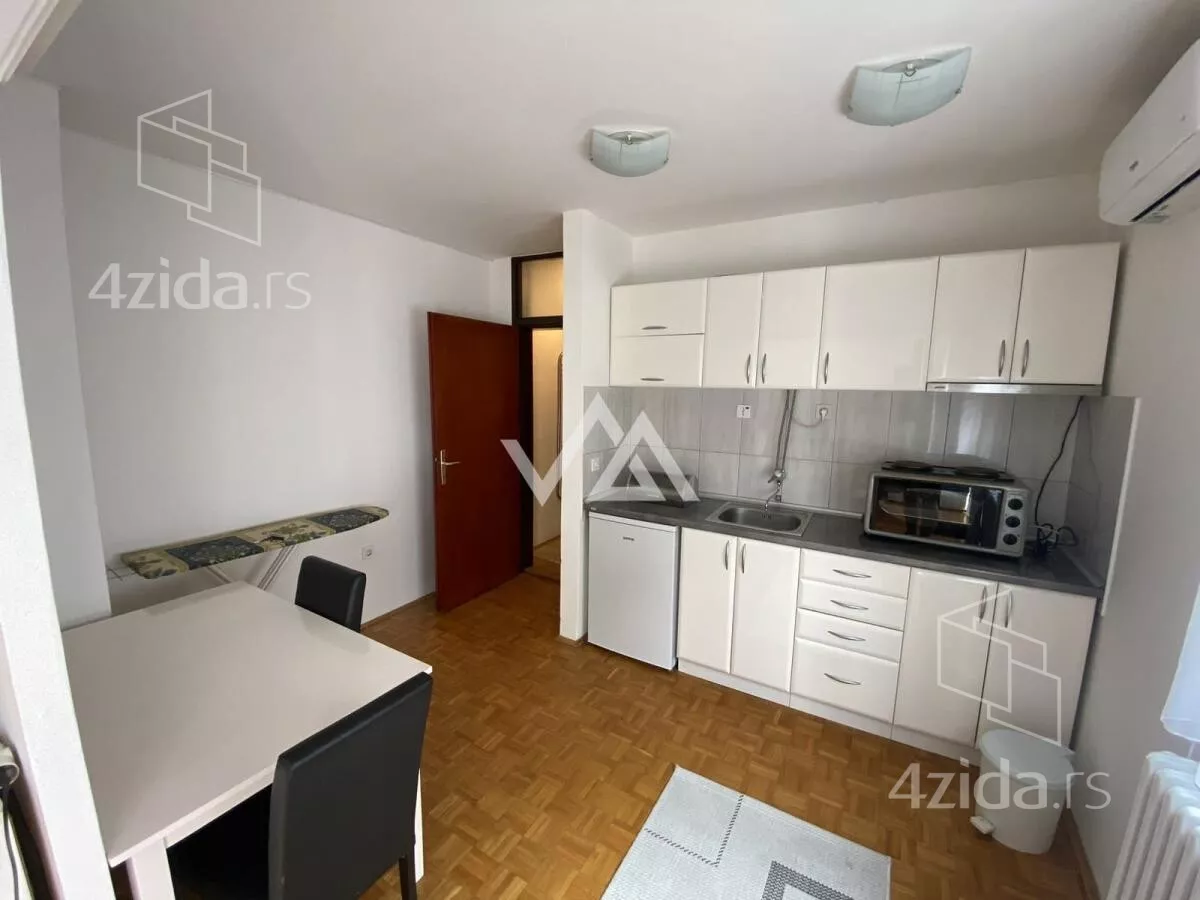 Garsonjera | 4zida