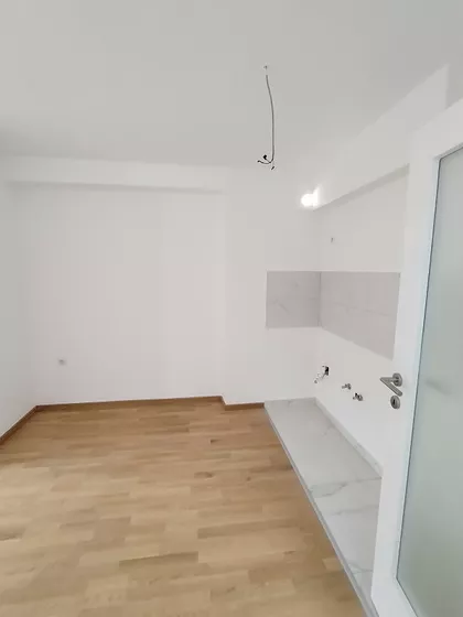 Kraljevačka | 4zida.rs