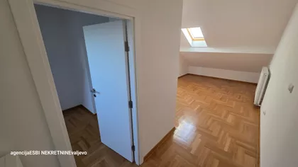 Naselje Oslobodioci Valjeva | 4zida.rs