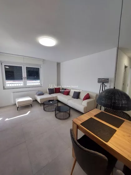 Gospodara Vučića | 4zida.rs