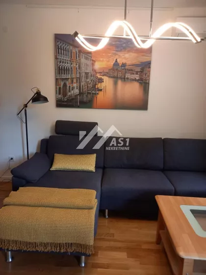 Bate Brkića | 4zida.rs