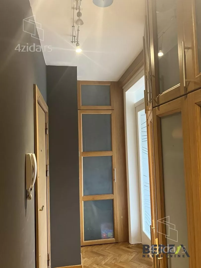 Garsonjera | 4zida
