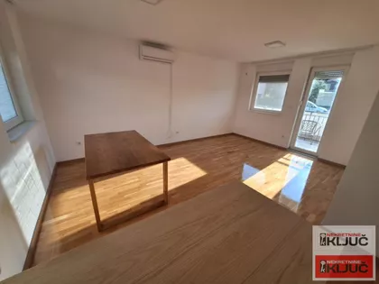 Veternička Rampa | 4zida.rs