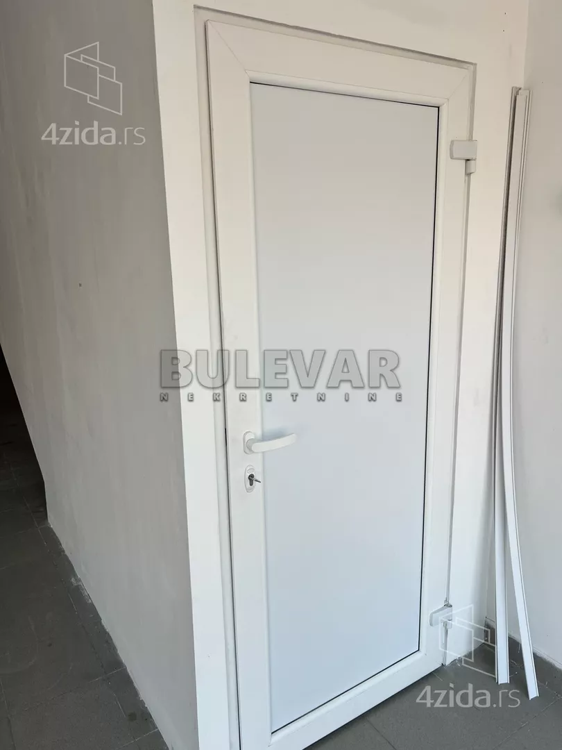 Lokal | 4zida