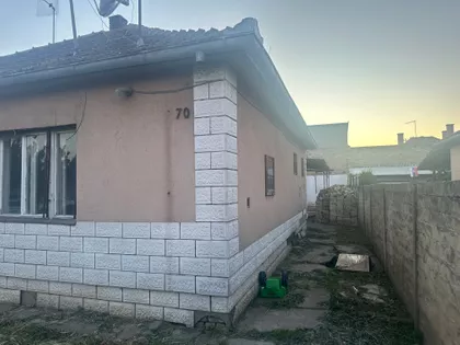 Radnička 70 | 4zida.rs