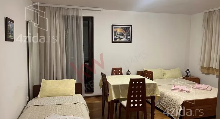 Turistički objekat | 4zida