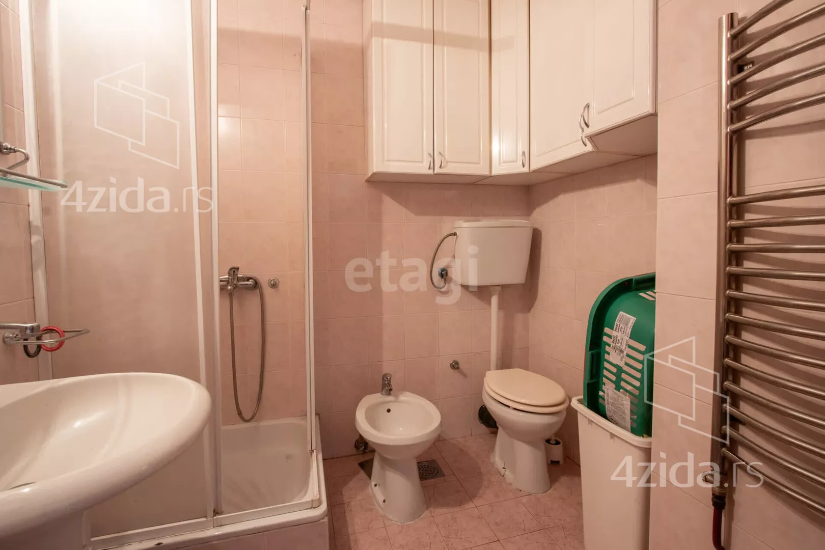 Šestosoban stan | 4zida