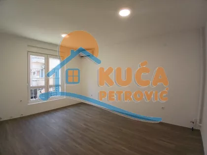 Obrenovićeva | 4zida.rs