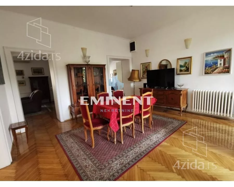 Četvoroiposoban stan | 4zida