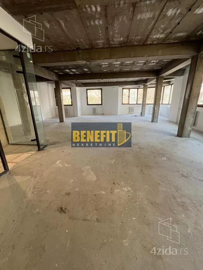 Poslovni prostor | 4zida