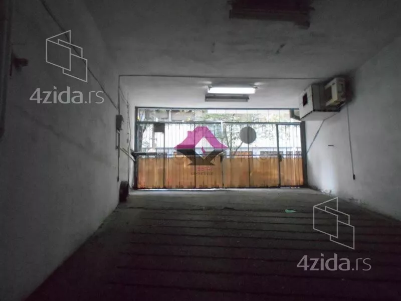 Garaža | 4zida