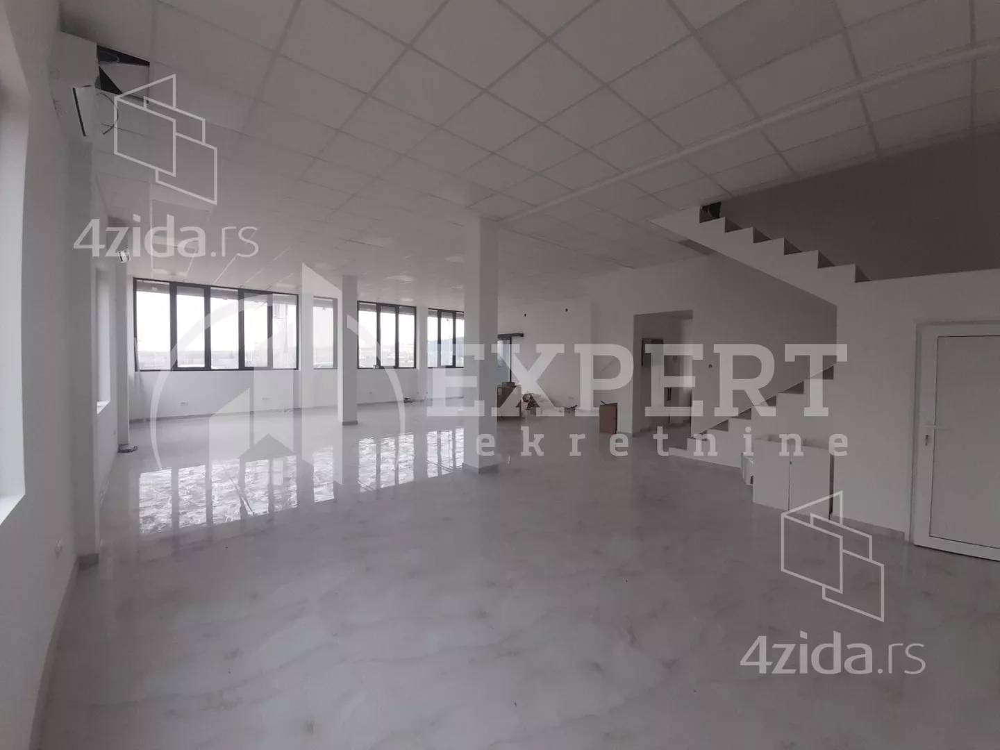 Lokal | 4zida