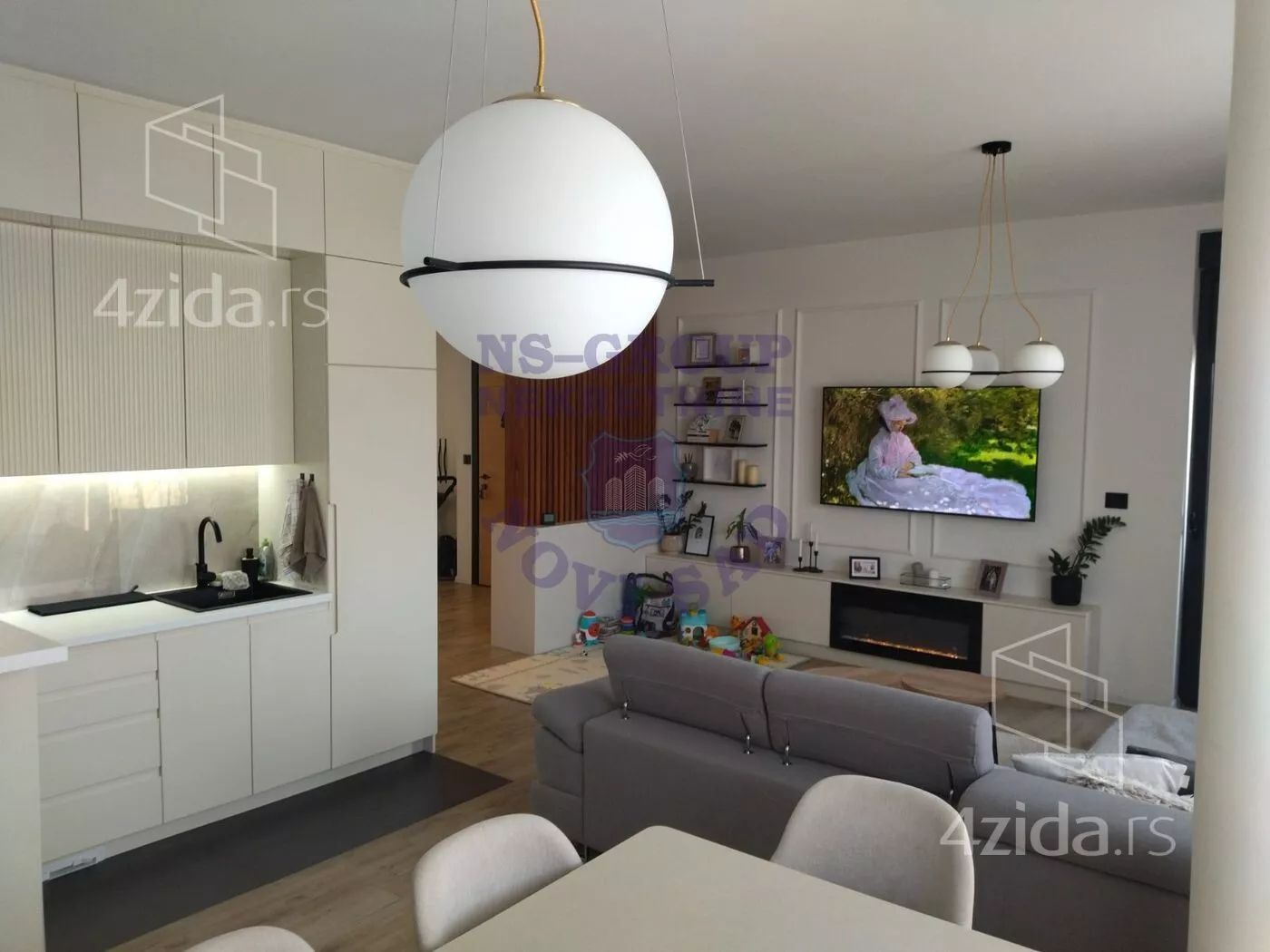 Četvorosoban stan | 4zida