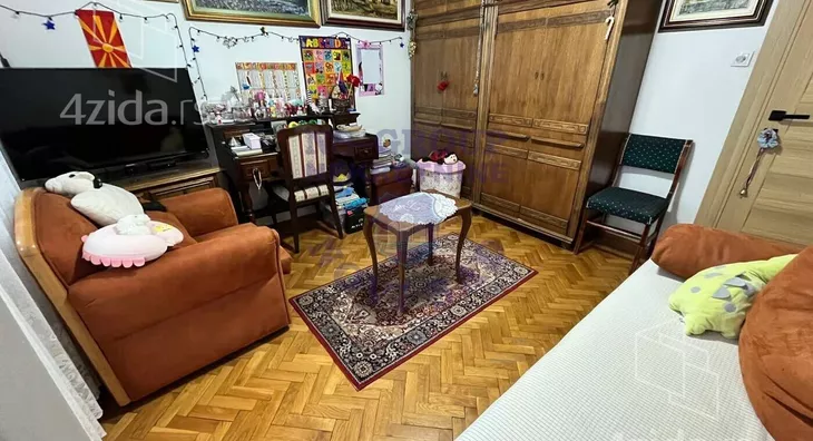 Troiposoban stan | 4zida