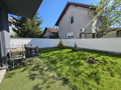 Veternička Rampa | 4zida.rs