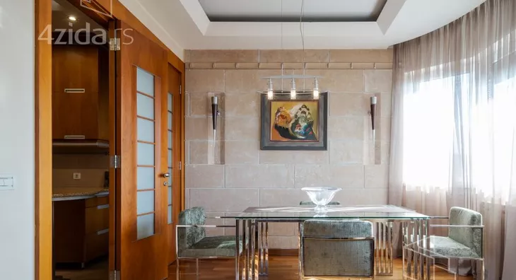 Petosoban stan | 4zida