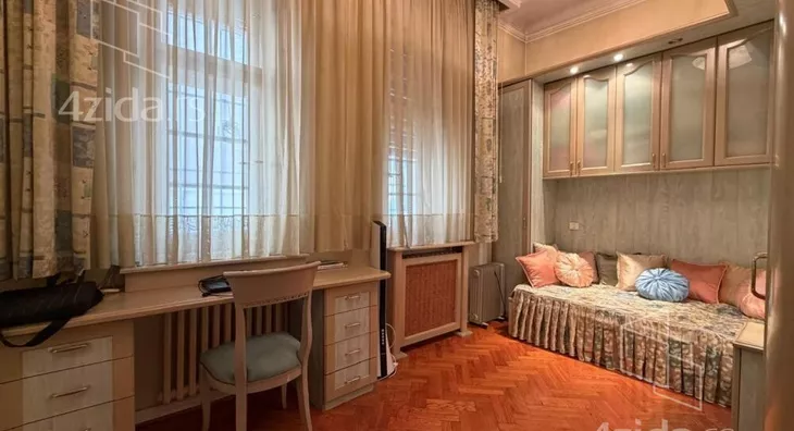 Petoiposoban stan | 4zida