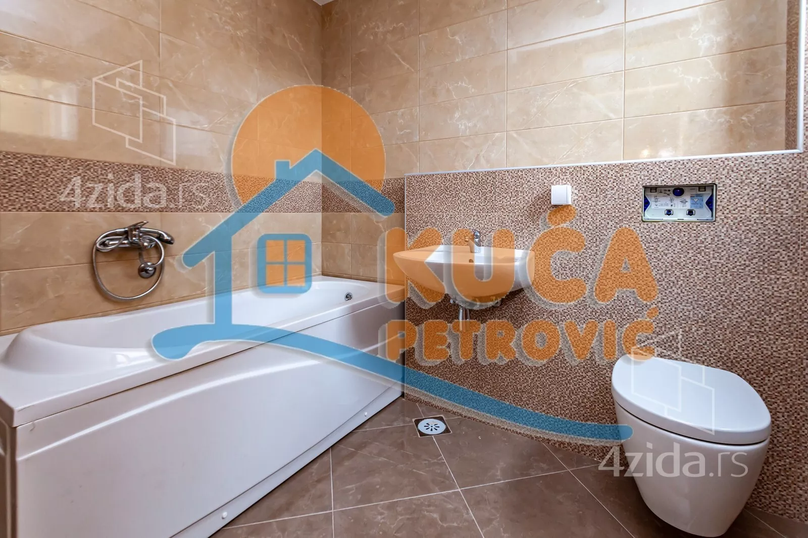 Četvorosoban stan | 4zida