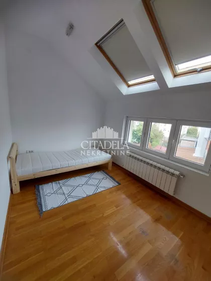 Jelene Ćetković | 4zida.rs