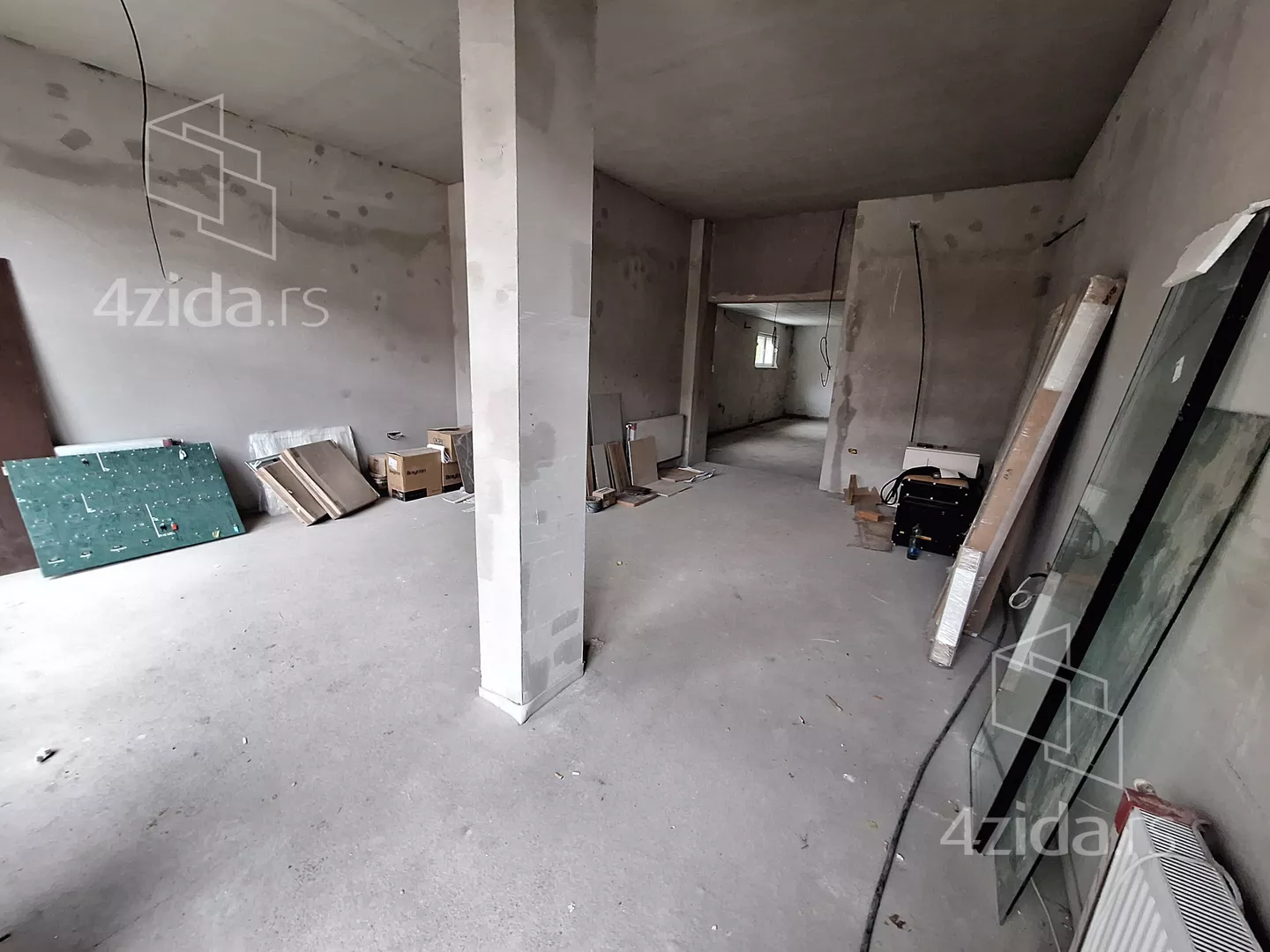 Poslovni prostor | 4zida