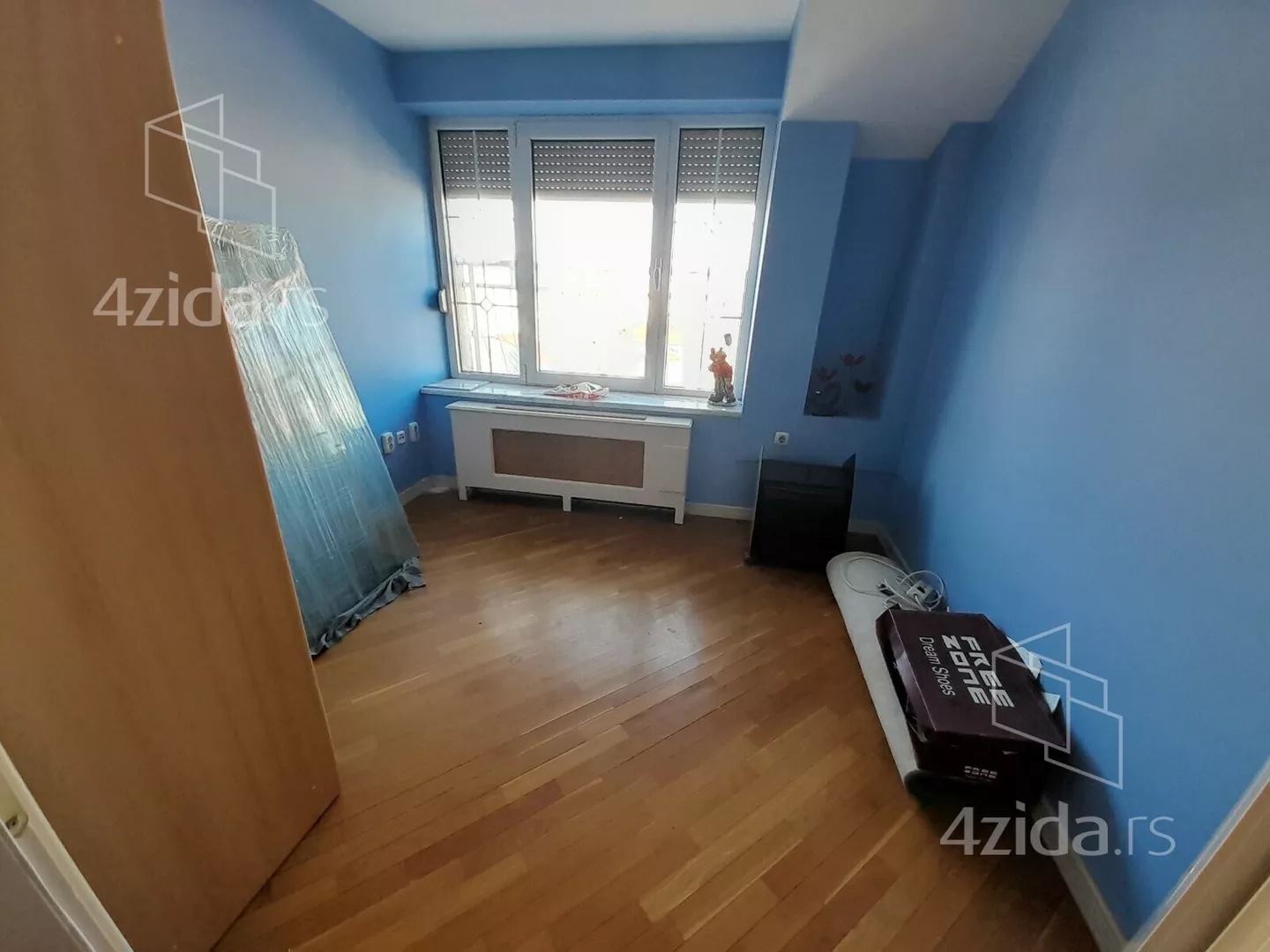 Petosoban stan | 4zida