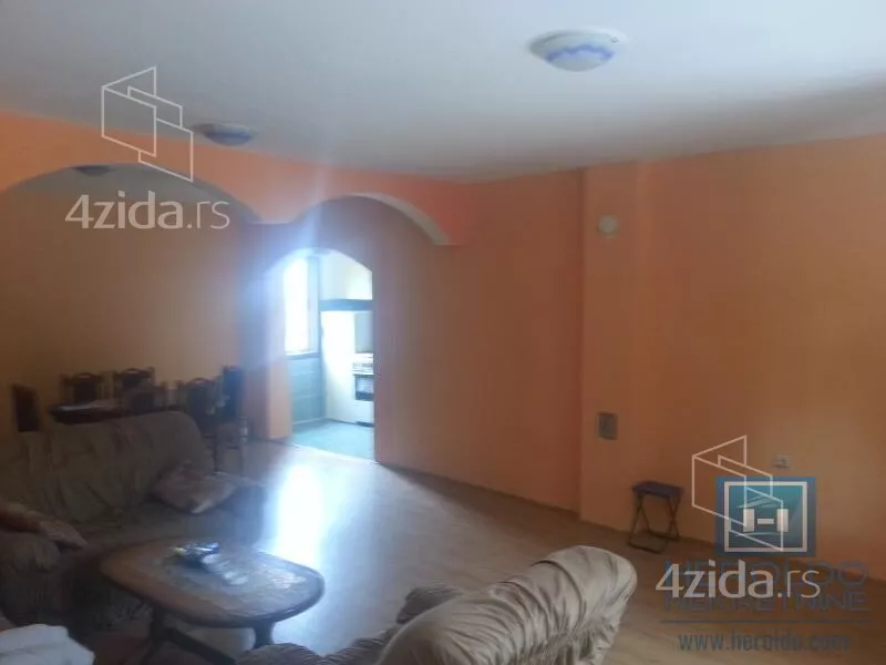 Kuća | 4zida