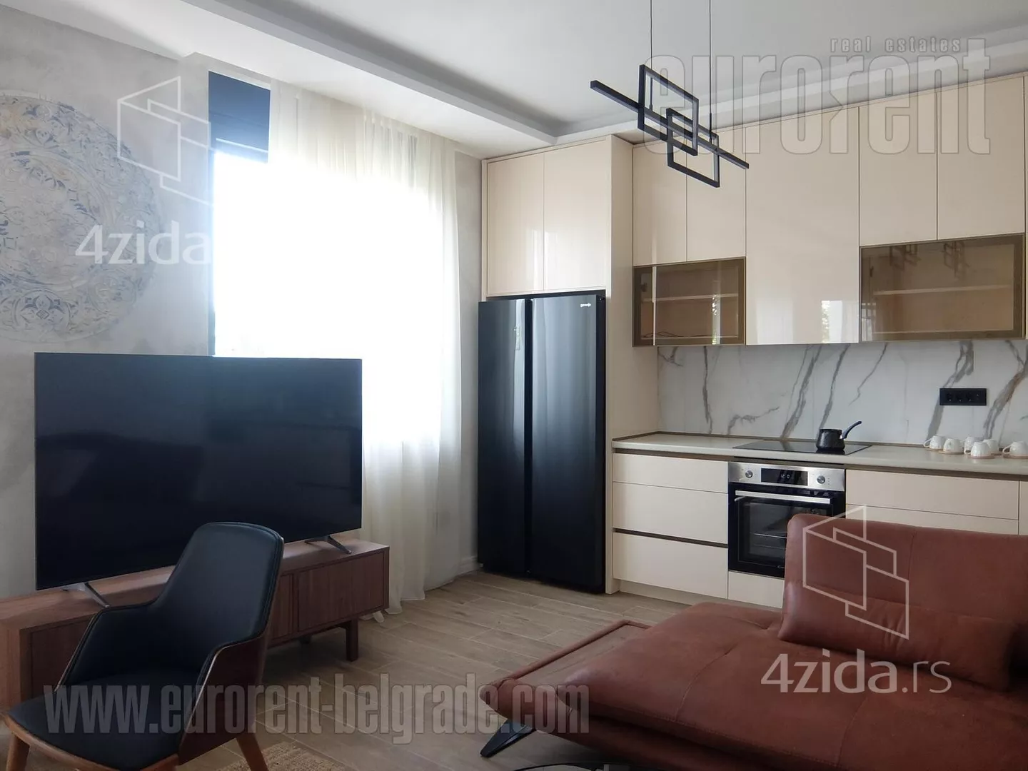 Petosoban stan | 4zida