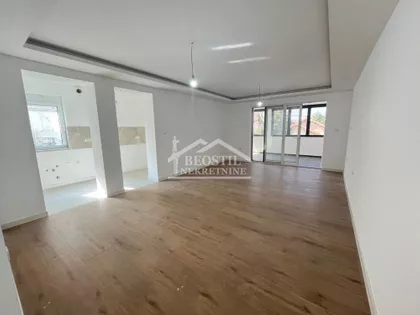 Izletnička | 4zida.rs