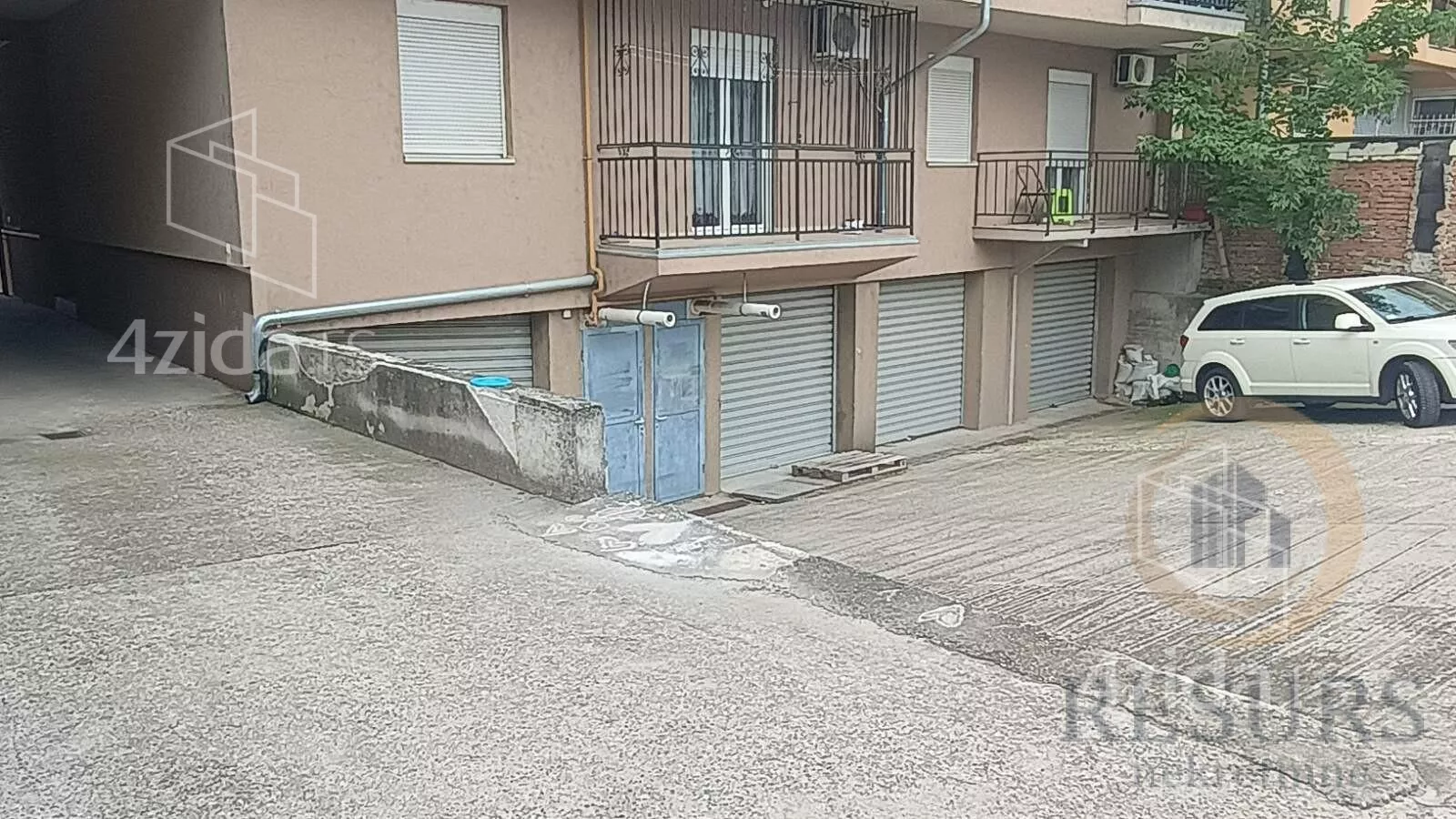 Garaža | 4zida