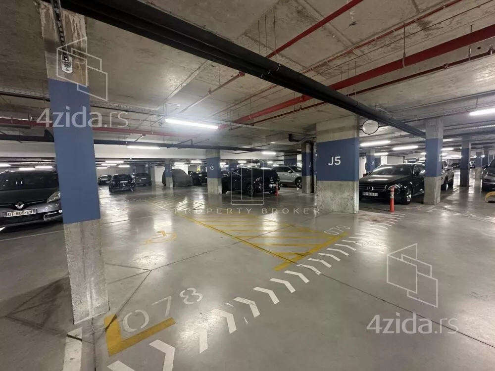 Garaža | 4zida