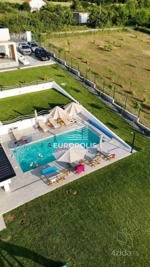 Kuća | 4zida