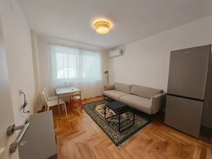 Cetinjska | 4zida.rs