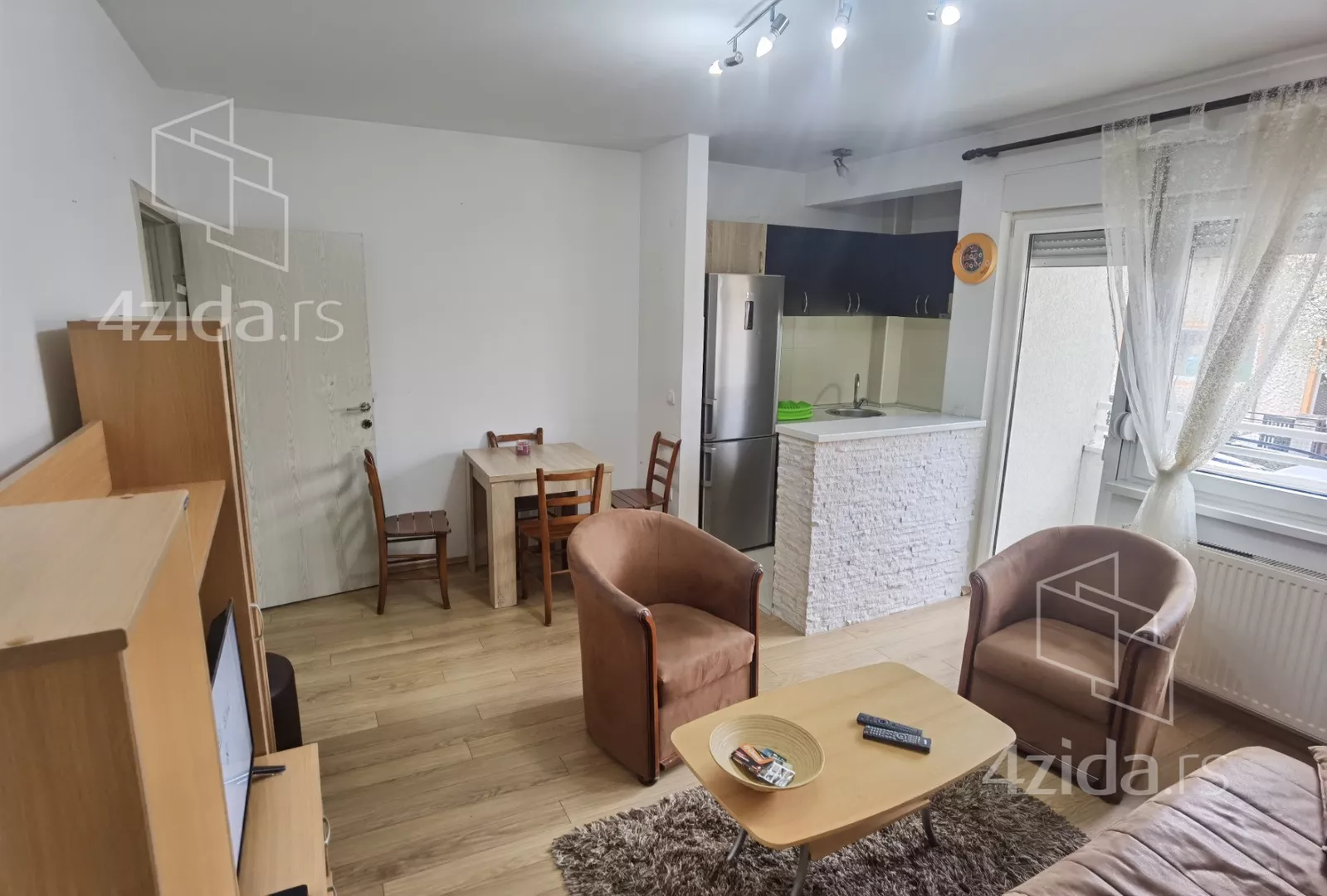 Jednoiposoban stan | 4zida