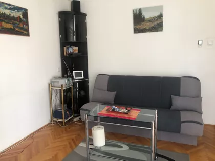 Velikotrnavska | 4zida.rs