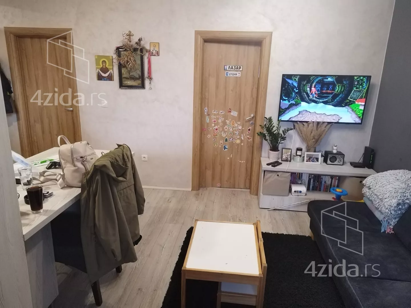 Troiposoban stan | 4zida