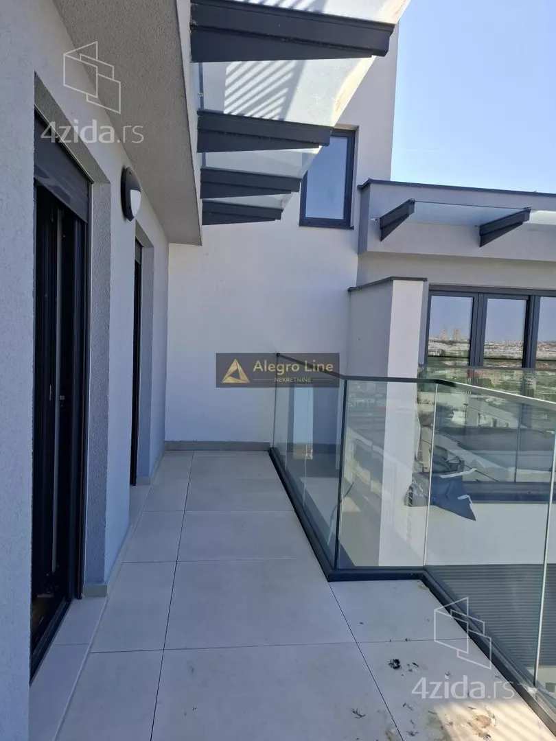 Troiposoban stan | 4zida