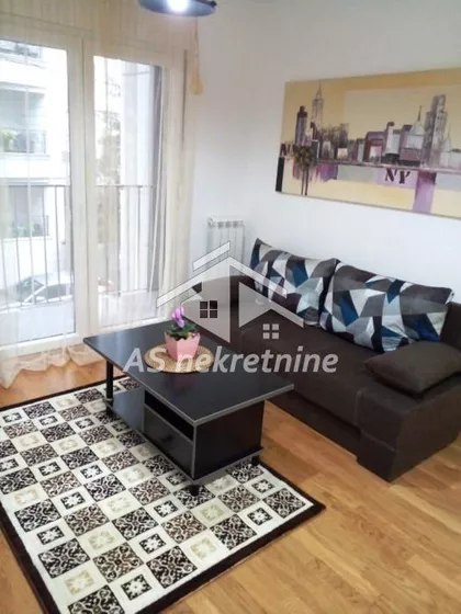 Lekino Brdo | 4zida.rs