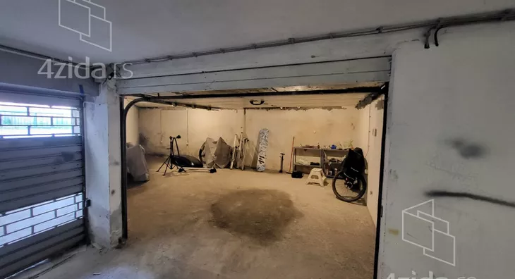 Garaža | 4zida