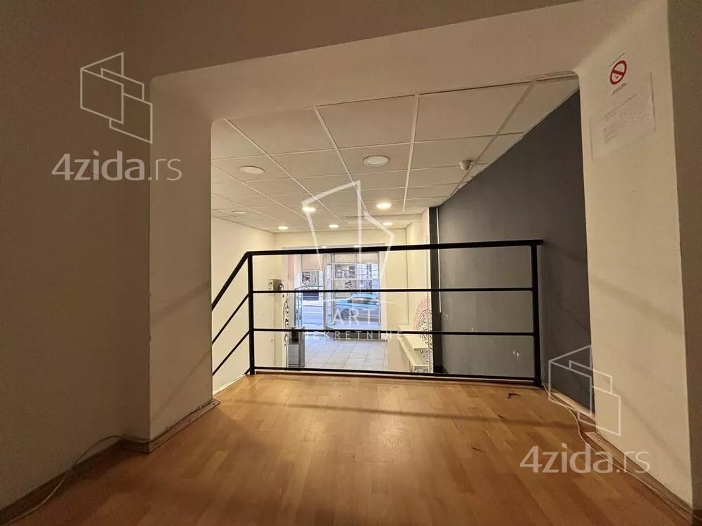 Lokal | 4zida