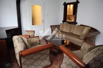 Devet Jugovića | 4zida.rs