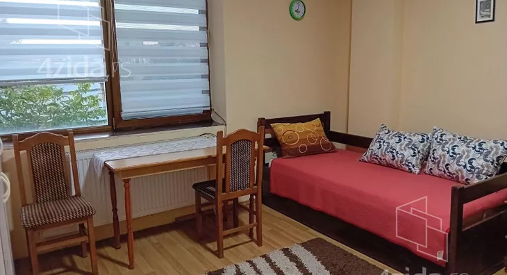 Garsonjera | 4zida